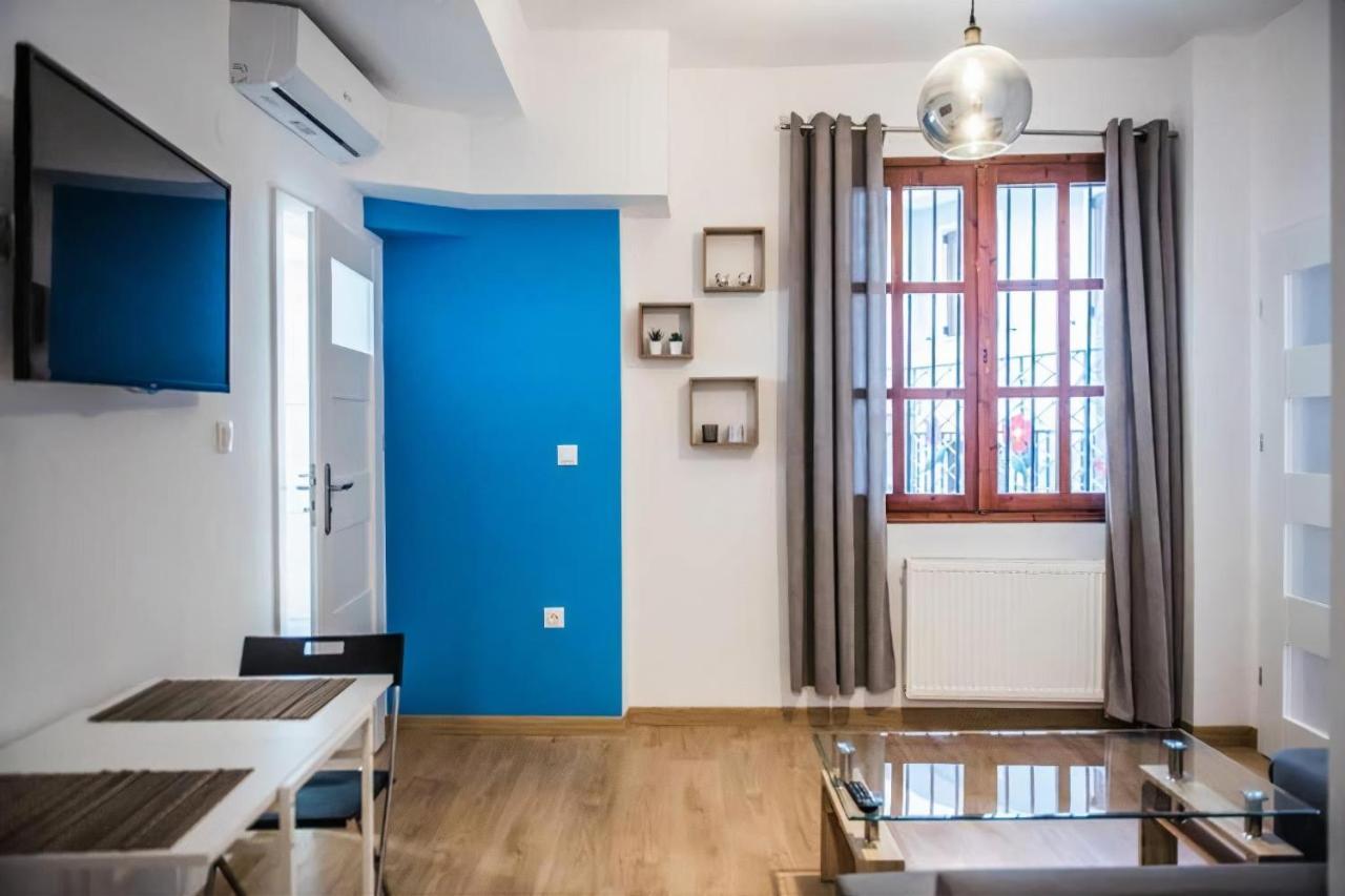 Blue Geranium With Private Backyard Apartment Salonic Exterior foto